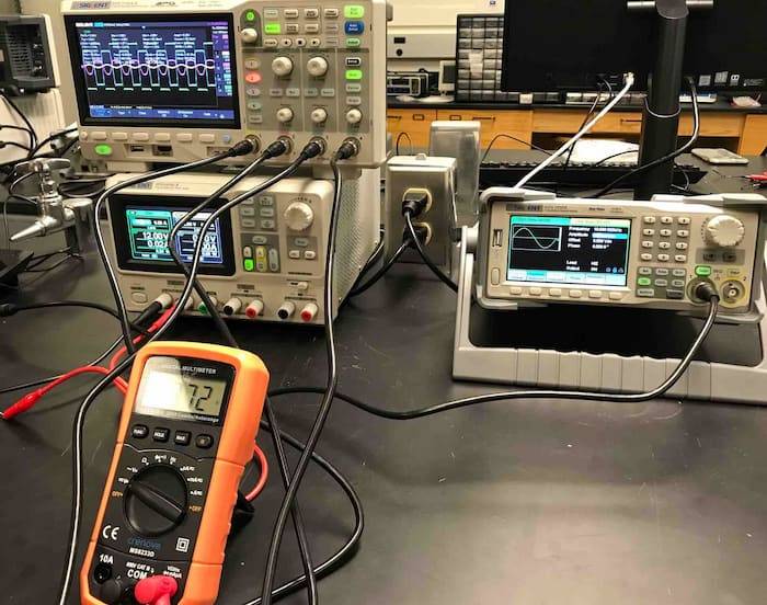 Snapshot of EET Lab equipment