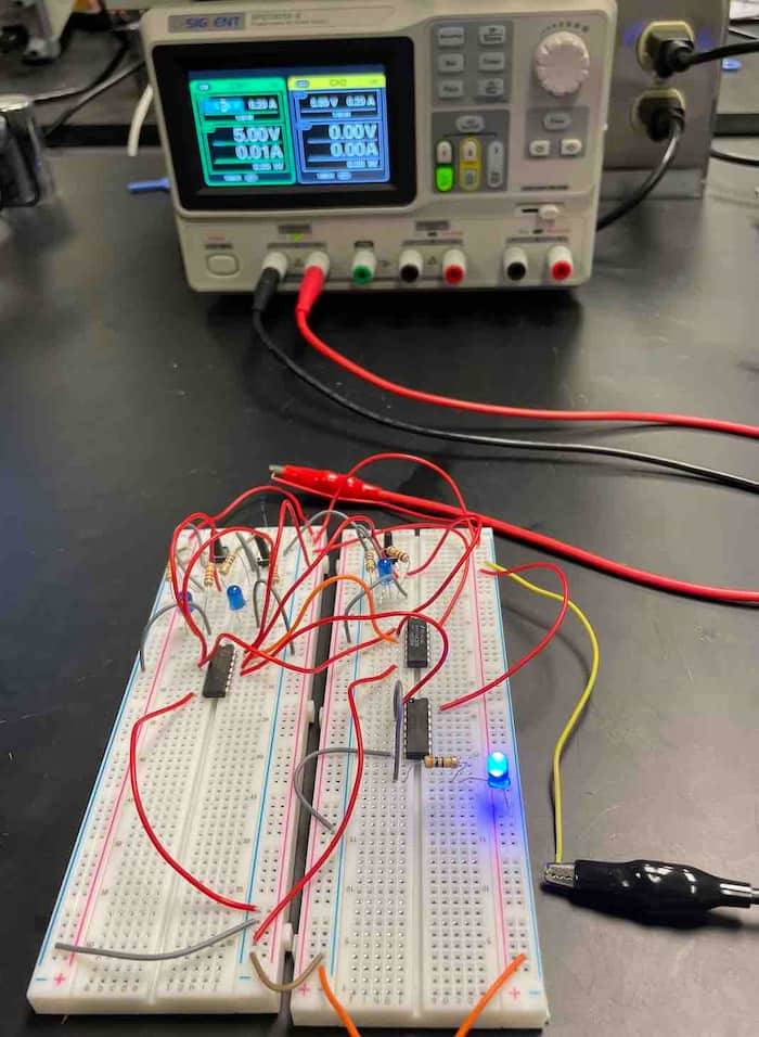 Digital Logic Circuits Lab experiment