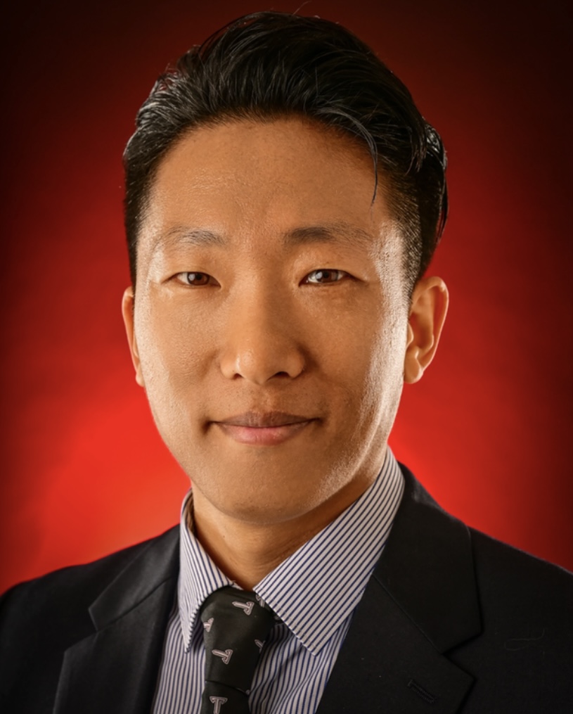 Dr. Kwangho Park portrait